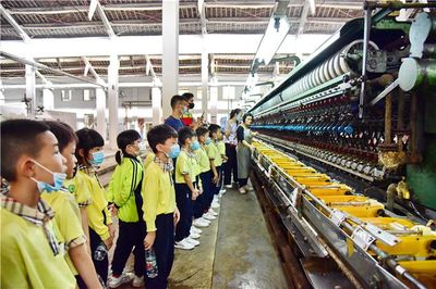 豪車駛?cè)牍彭崗S區(qū)，親子研學(xué)融匯絲路文化——佛山南海絲廠汽車4S店特色親子活動(dòng)紀(jì)實(shí)