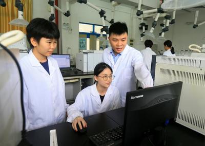 新材料技術(shù)的創(chuàng)新開(kāi)發(fā) 以全國(guó)技術(shù)能手李嘉偉為例
